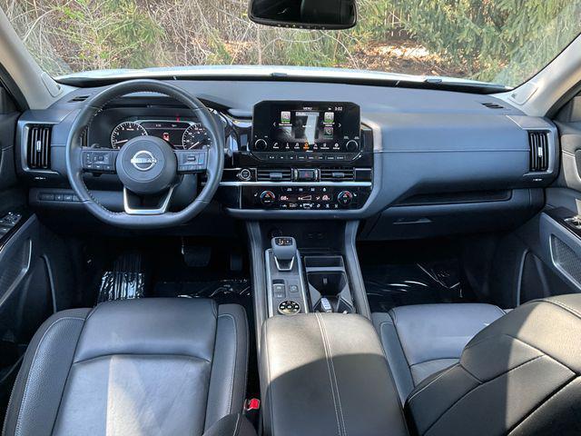 used 2022 Nissan Pathfinder car, priced at $35,999