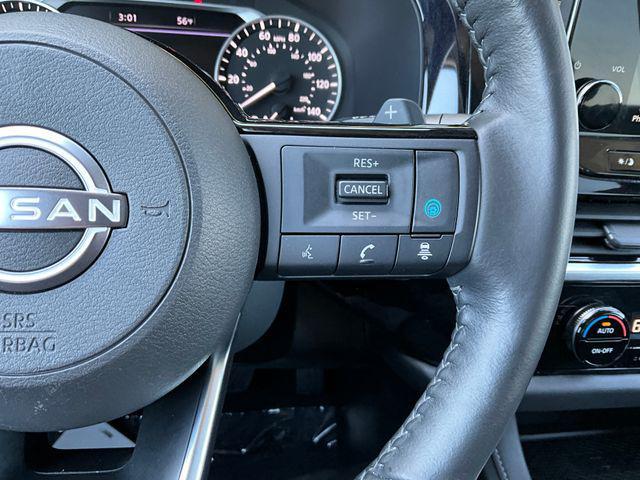 used 2022 Nissan Pathfinder car, priced at $35,999