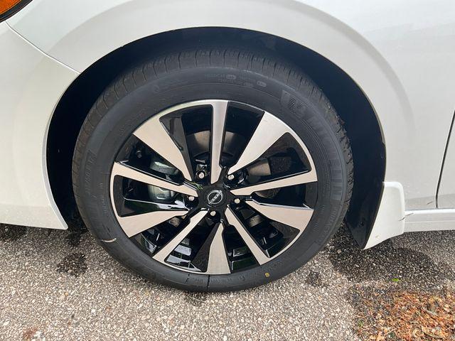 new 2025 Nissan Sentra car, priced at $26,781