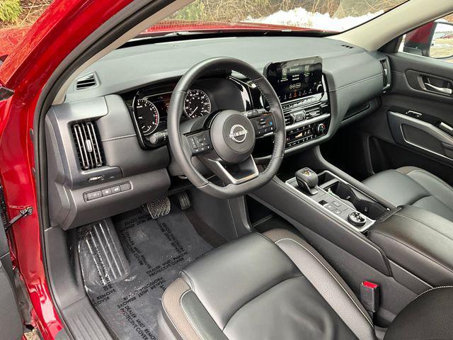 used 2024 Nissan Pathfinder car, priced at $38,999