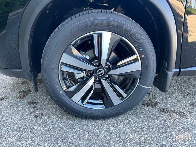 new 2025 Nissan Rogue car, priced at $37,956