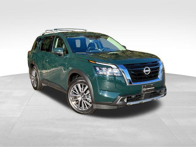 used 2024 Nissan Pathfinder car, priced at $40,999