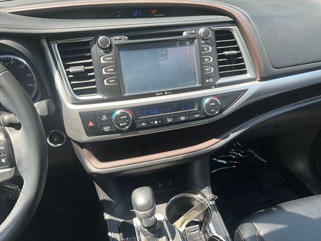used 2015 Toyota Highlander car, priced at $19,999
