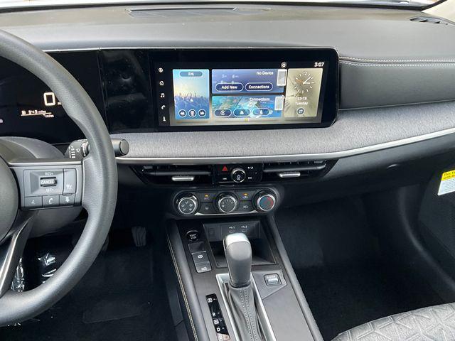 new 2025 Nissan Kicks car, priced at $26,159