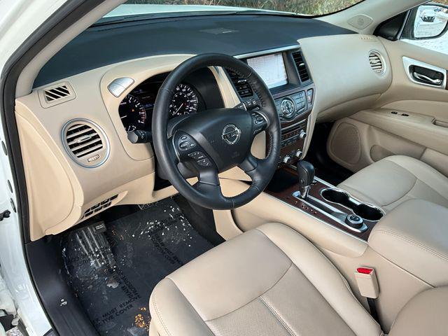 used 2020 Nissan Pathfinder car, priced at $25,652