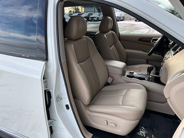 used 2020 Nissan Pathfinder car, priced at $25,652