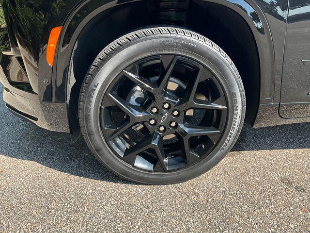 used 2024 Chevrolet Traverse car, priced at $52,999