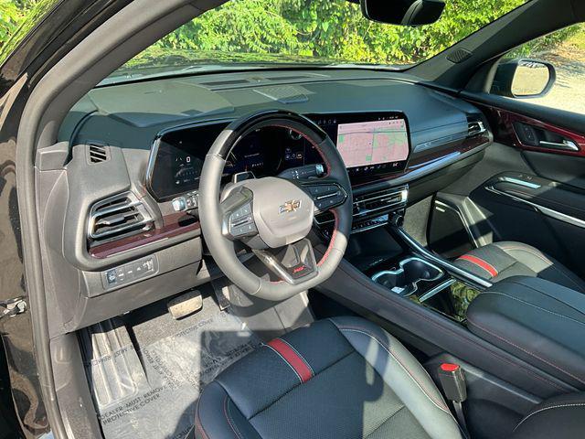 used 2024 Chevrolet Traverse car, priced at $52,999
