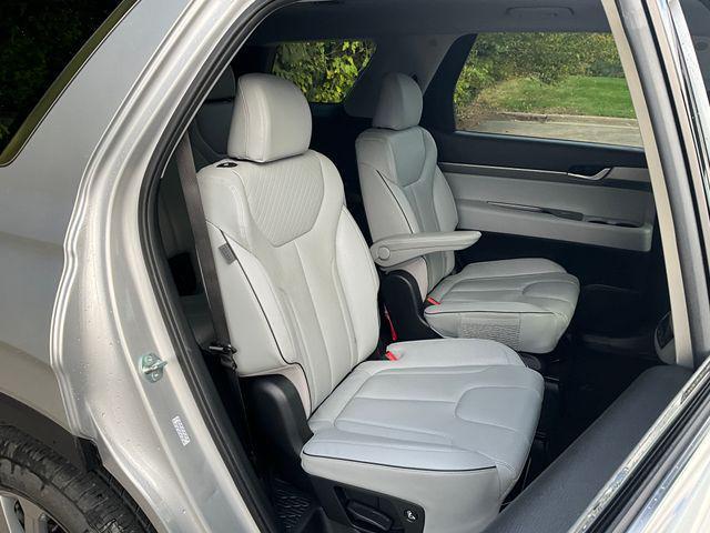 used 2024 Hyundai Palisade car, priced at $34,499