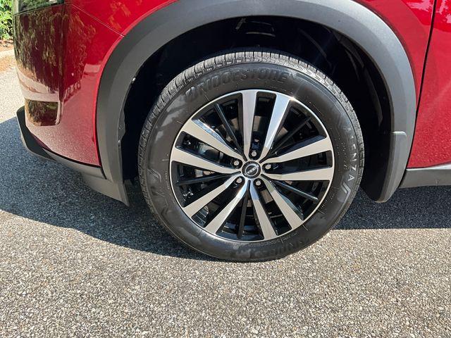 new 2025 Nissan Pathfinder car, priced at $54,354