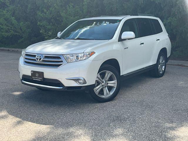 used 2013 Toyota Highlander car, priced at $12,999