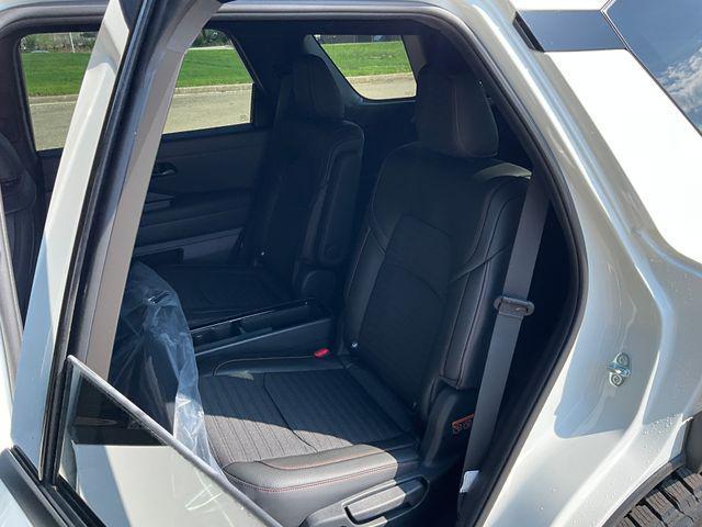 new 2025 Nissan Pathfinder car, priced at $47,175