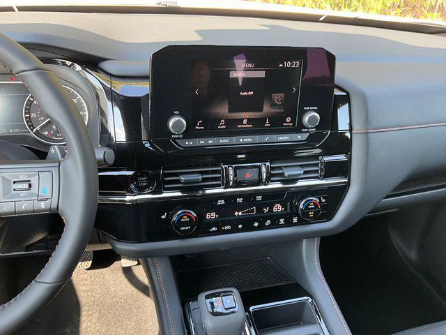 new 2025 Nissan Pathfinder car, priced at $47,175