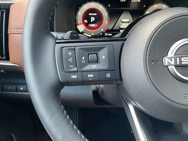 new 2025 Nissan Pathfinder car, priced at $51,033