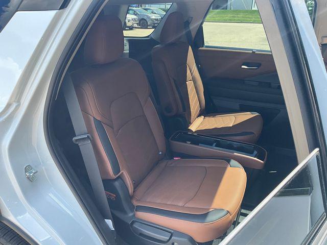 new 2025 Nissan Pathfinder car, priced at $51,033
