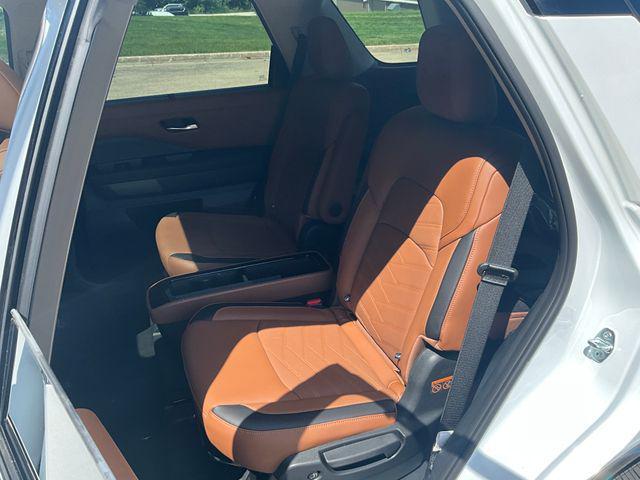 new 2025 Nissan Pathfinder car, priced at $51,033
