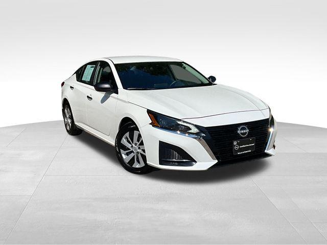 used 2025 Nissan Altima car, priced at $24,999