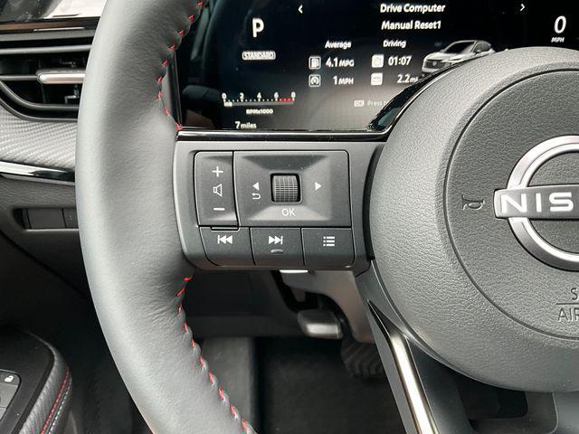 new 2025 Nissan Kicks car, priced at $31,058