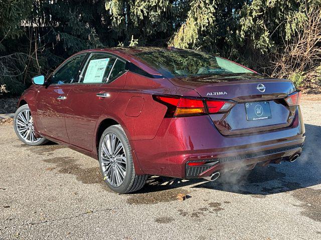 new 2025 Nissan Altima car, priced at $37,270