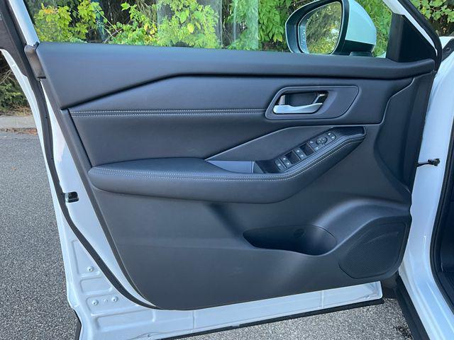 new 2026 Nissan Rogue car, priced at $35,458