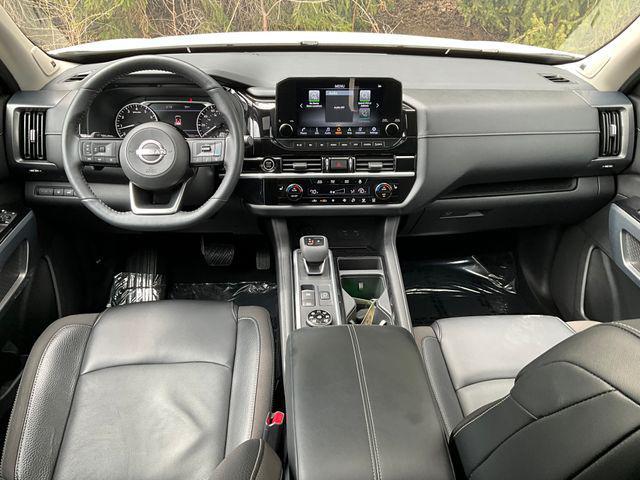 used 2022 Nissan Pathfinder car, priced at $35,999