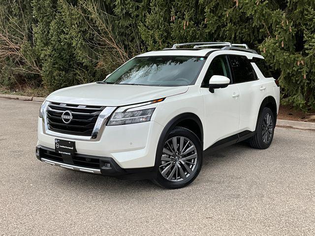 used 2022 Nissan Pathfinder car, priced at $35,999