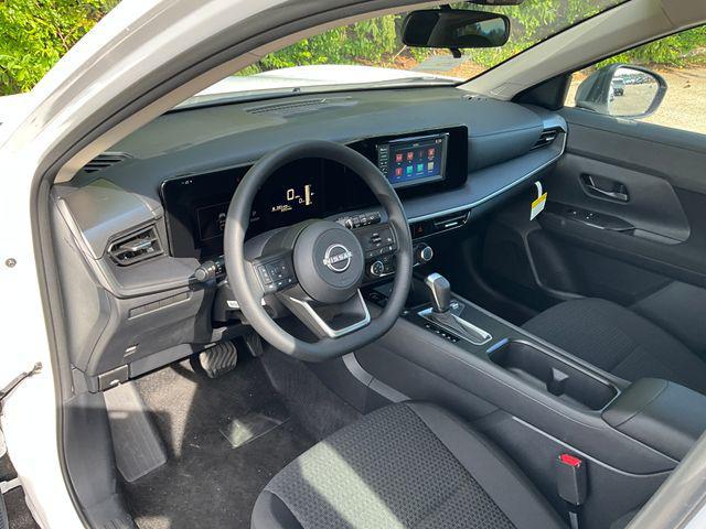 new 2025 Nissan Kicks car, priced at $24,676