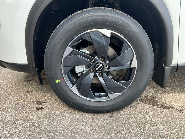 new 2025 Nissan Rogue car, priced at $36,960