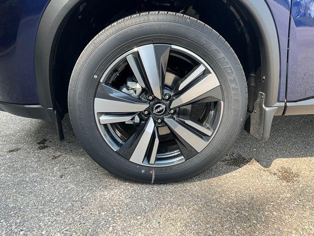 new 2025 Nissan Rogue car, priced at $37,956