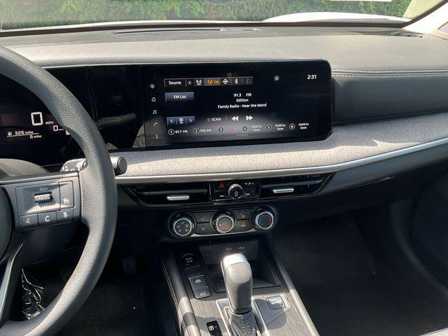 new 2025 Nissan Kicks car, priced at $27,655