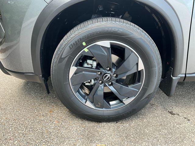 new 2025 Nissan Rogue car, priced at $33,385