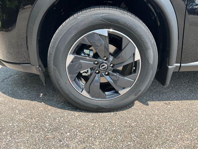 new 2025 Nissan Rogue car, priced at $35,580