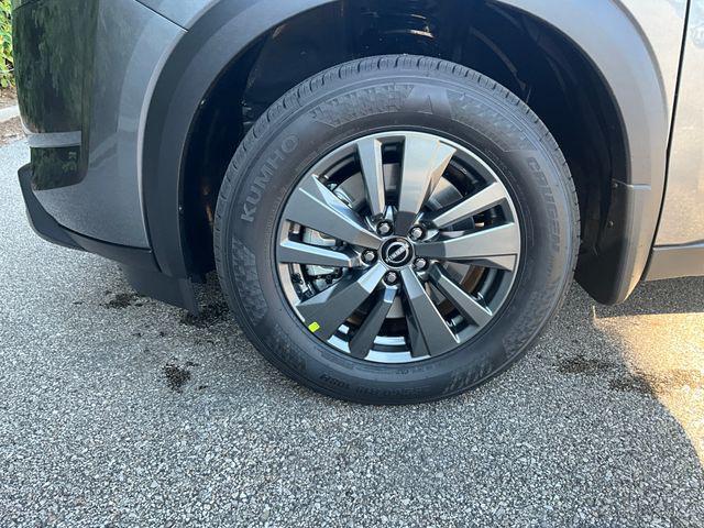 new 2025 Nissan Pathfinder car, priced at $42,879