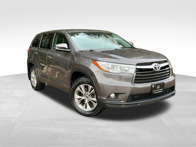 used 2016 Toyota Highlander car, priced at $22,499