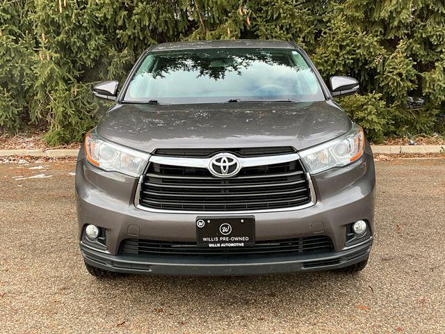 used 2016 Toyota Highlander car, priced at $22,499