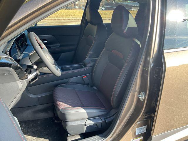 new 2025 Nissan Kicks car, priced at $29,010