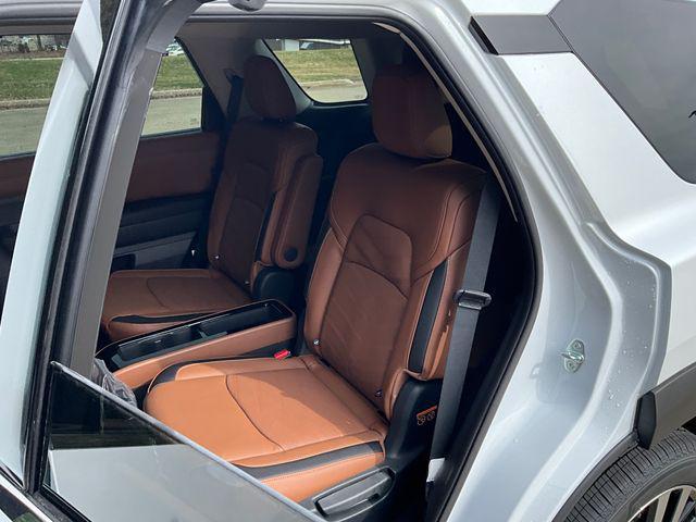 new 2025 Nissan Pathfinder car, priced at $55,733