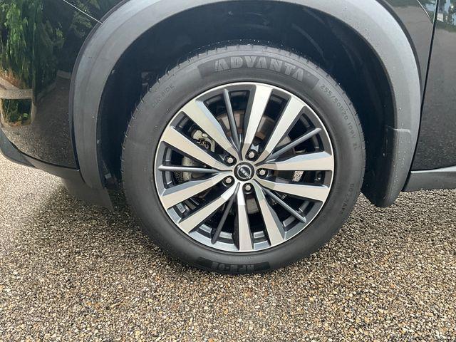 used 2022 Nissan Pathfinder car, priced at $37,698