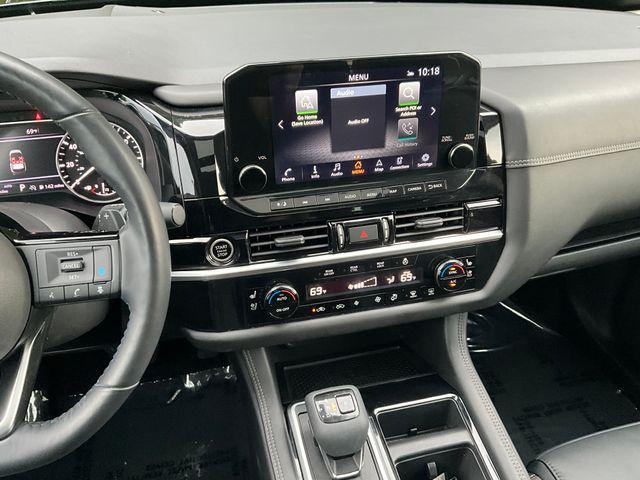used 2022 Nissan Pathfinder car, priced at $37,698