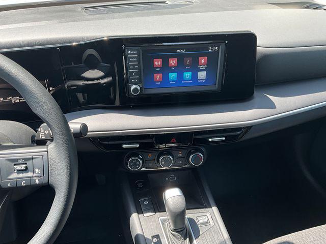 new 2025 Nissan Kicks car, priced at $24,046