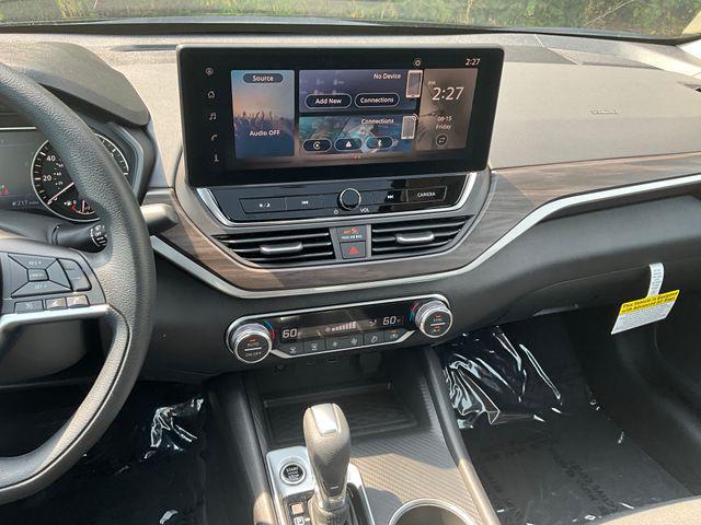 new 2025 Nissan Altima car, priced at $31,965