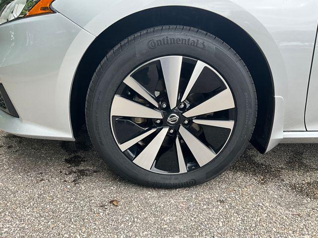 used 2022 Nissan Altima car, priced at $23,999