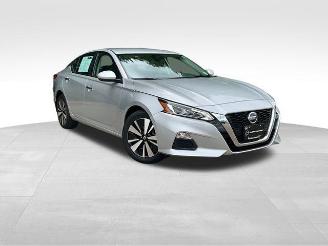 used 2022 Nissan Altima car, priced at $23,999