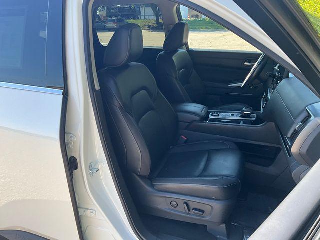 used 2023 Nissan Pathfinder car, priced at $33,689