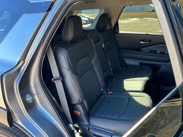 new 2025 Nissan Pathfinder car, priced at $53,830