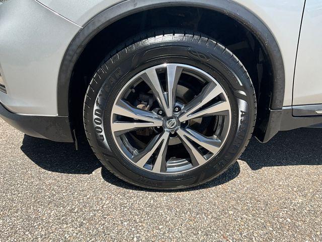 used 2017 Nissan Rogue car, priced at $15,499