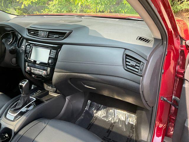 used 2020 Nissan Rogue car, priced at $21,999
