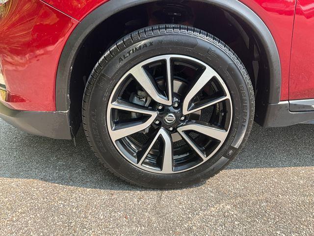 used 2020 Nissan Rogue car, priced at $21,999