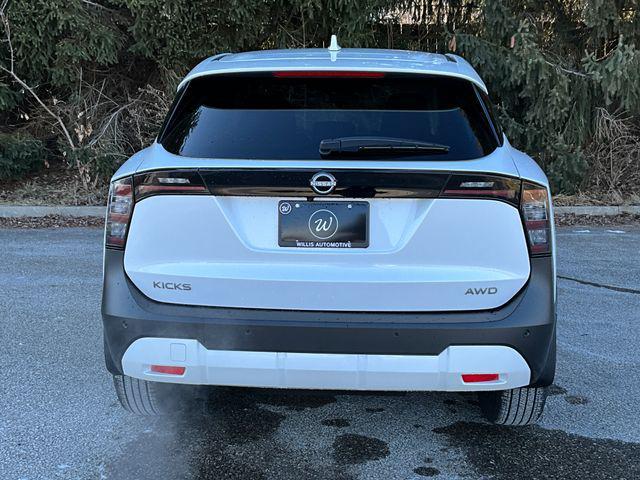 new 2025 Nissan Kicks car, priced at $27,585