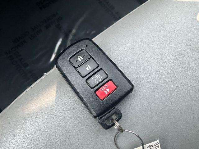 used 2016 Toyota Highlander car, priced at $19,999